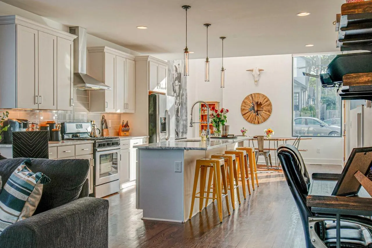 Semesterbostad Nashville Home With Rooftop Deck Less Than 2 Mi To Dtwn