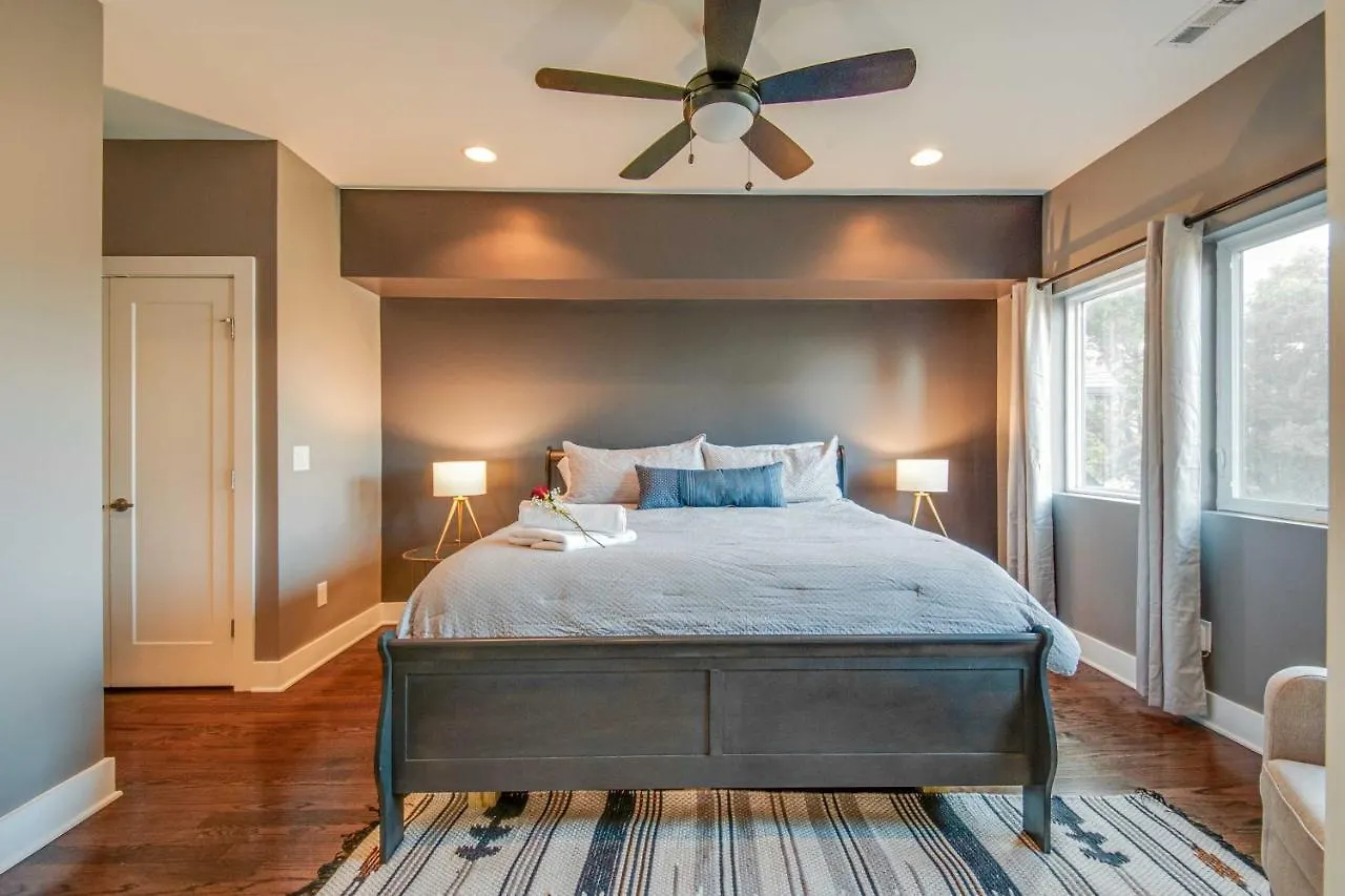 Semesterbostad Nashville Home With Rooftop Deck Less Than 2 Mi To Dtwn